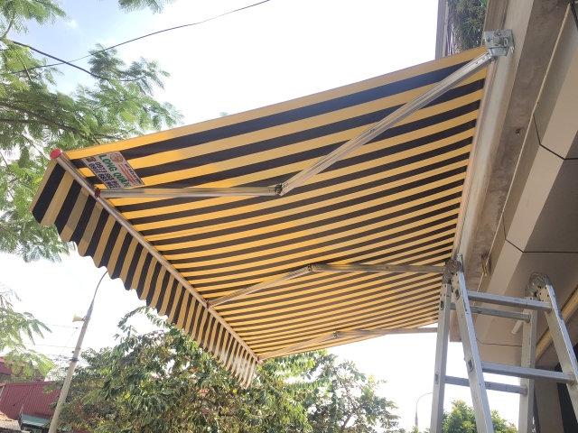 Ứng dụng thực tế của bạt mái hiên di động